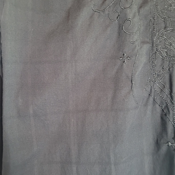 CJ Black Embroidered Redemption Long Sleeve Slim Fit Button Up Shirt Size M - Picture 13 of 14